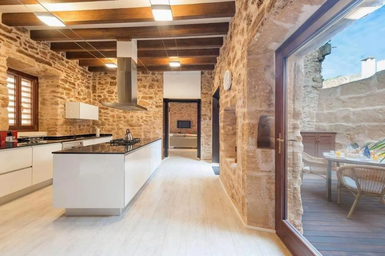 Casa Sa Pedra, En El Centro Historico De Alcudia Villa Holiday home Alcudia (Mallorca)